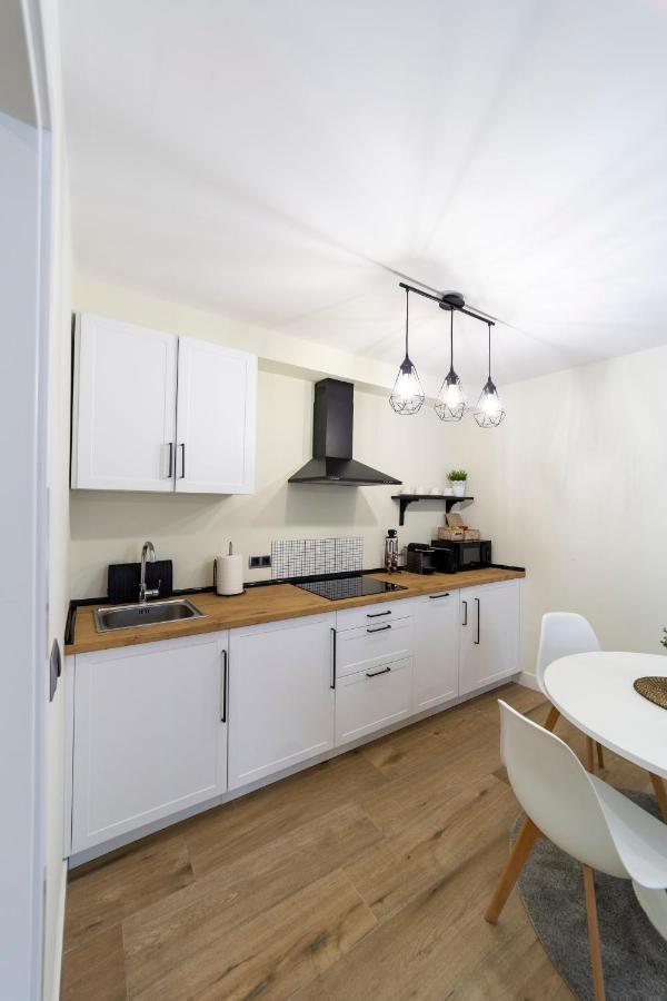 Apartamentos San Lazaro سانتياغو دي كومبوستيلا المظهر الخارجي الصورة